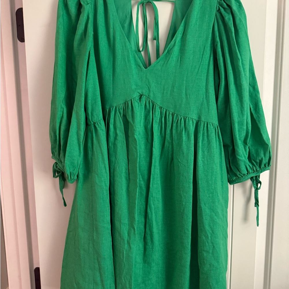 Everly Casual Green Dress with V-Neck